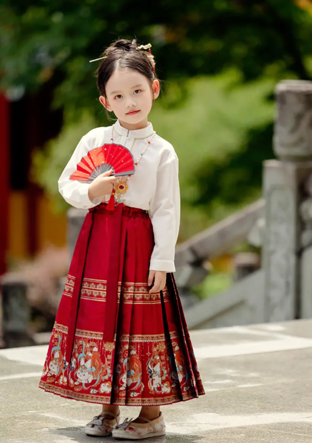Moon Rabbit | Mom & Kid Embroidered Hanfu (霓凰)