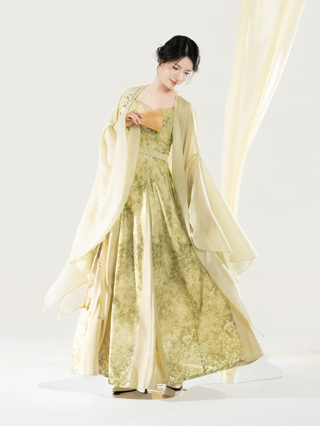 New Chinese Style Women Gradient Embroidered Wide-Sleeve Cape & Pleated Slip Dress - Camellia Water 山茶煮水 (Preorder)