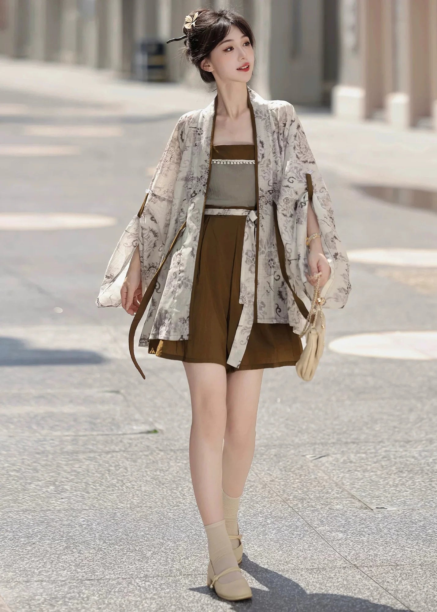 Late Autumn | 3-Piece Plus Shorts Set (晚秋)