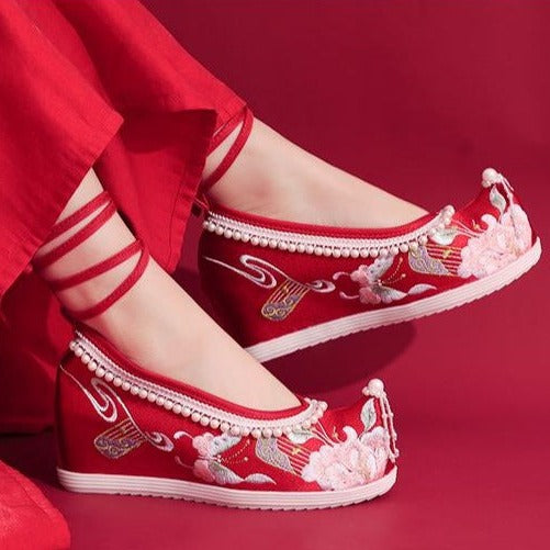 Lunar Step | Red Pearl Shoes(踏月)