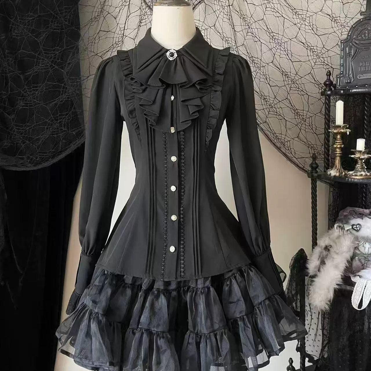 Alice in Wonderland - Love Moon Serenade - Classic Lolita Shirt Preppy Style Blouse