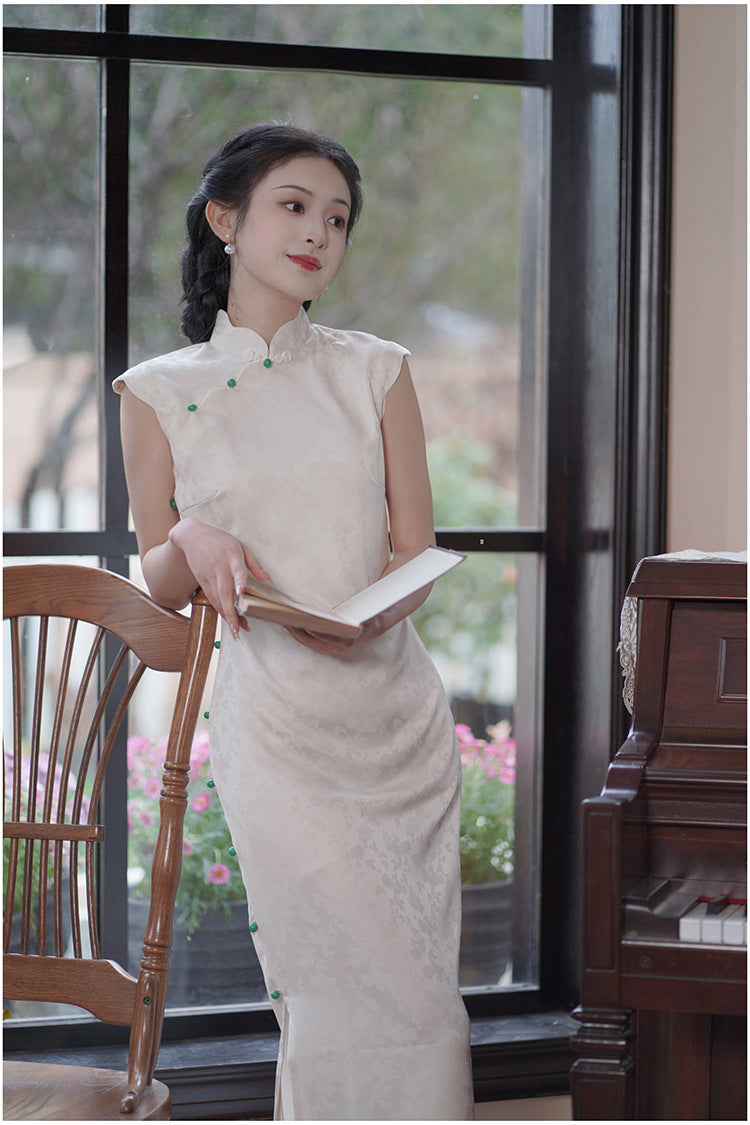 White Sleeveless Cheongsam Qipao Dress | Breeze