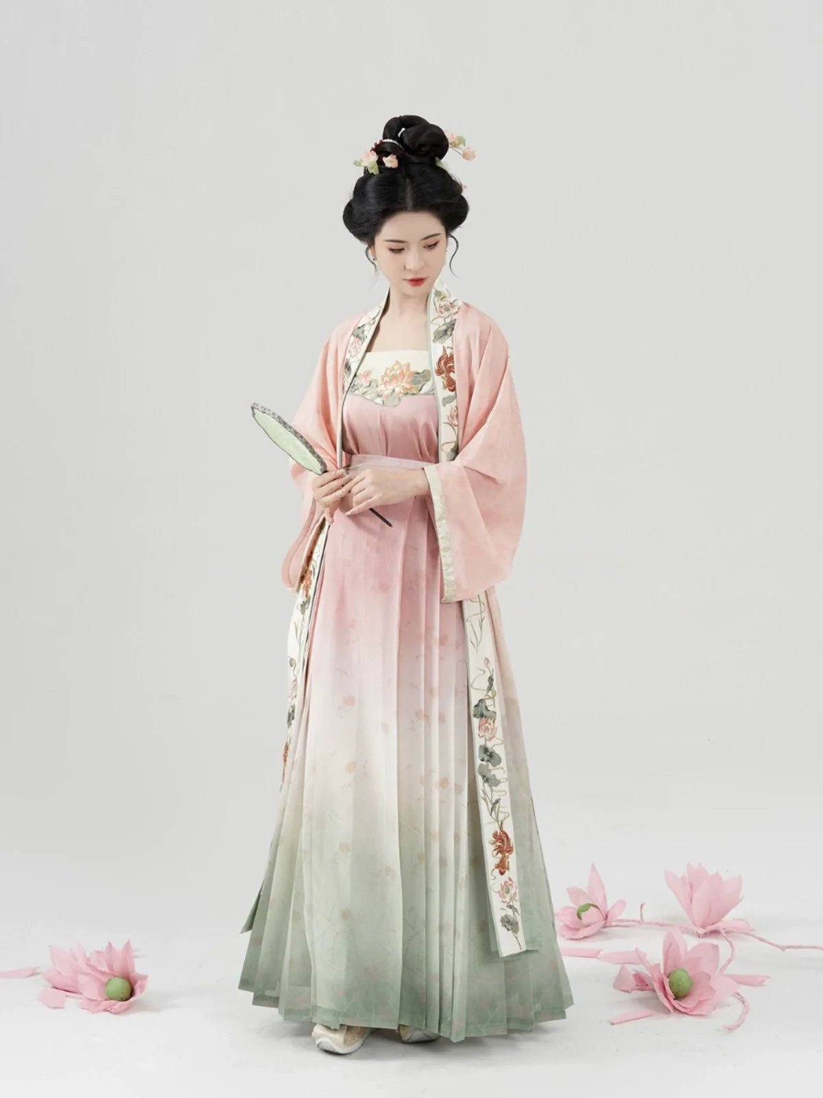 Song Dynasty Modern Hanfu - Glaze Red 釉里红 (Preorder)