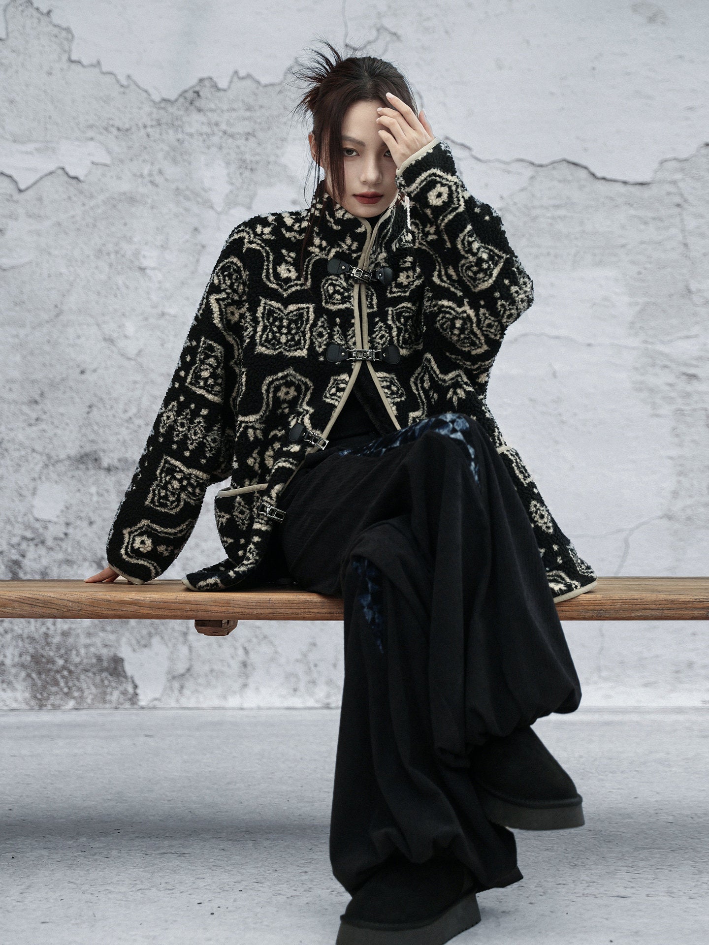 New Chinese Style Ancient Printed Pattern Coat - Yihan 屹寒