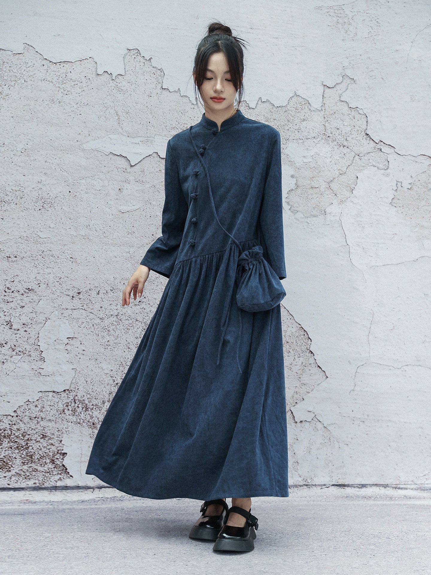 New Chinese Style Long Sleeve Cheongsam Dress - Lang Huan 琅嬛