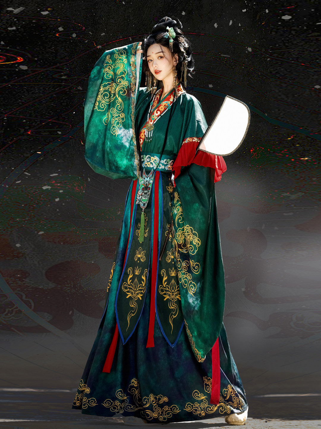 Qian Kun | Wei Jin Dynasty Nuo Opera Style Hanfu with Ethereal Immortal Aesthetic