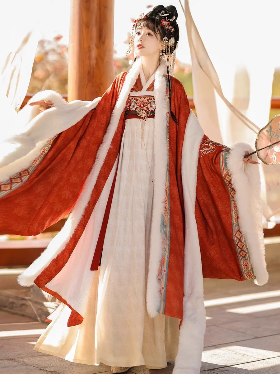 Tang Jinci 唐锦词 - Tang Dynasty Style Qixiong Ruqun for Spring and Autumn