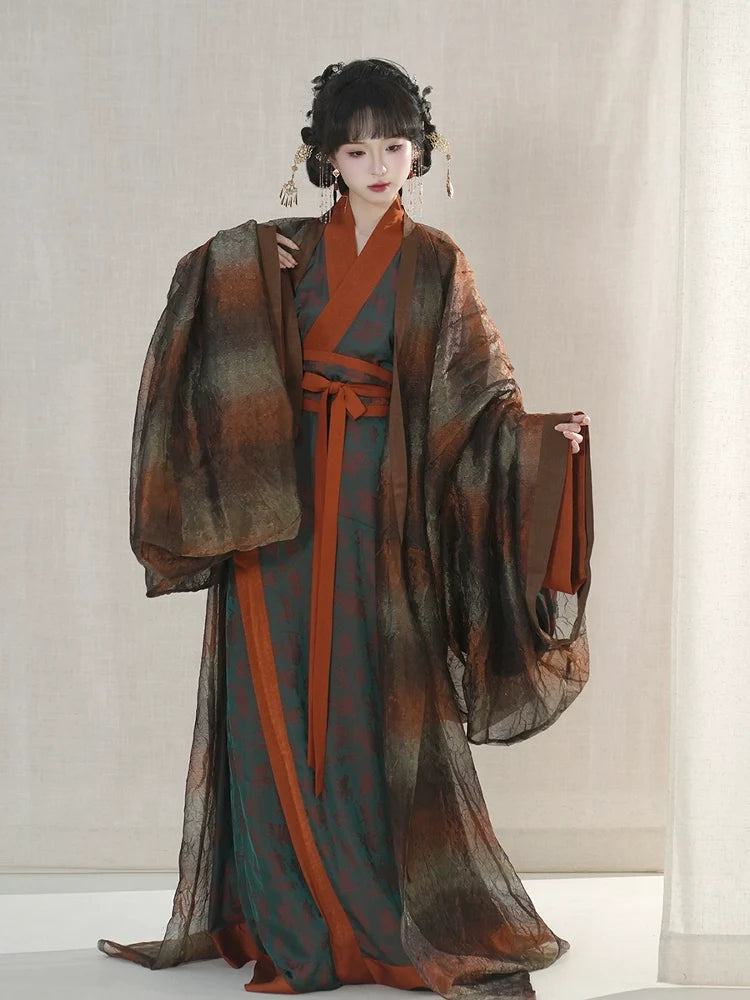Yao Ling 曜灵 - Warring States Straight Hem Robe