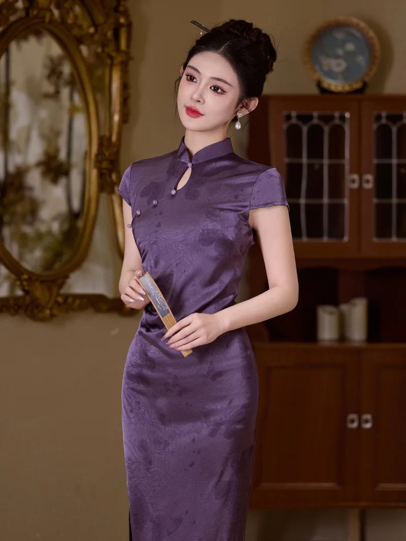 Purple Qipao Dress with slim waist design and modern Chinese elegant style