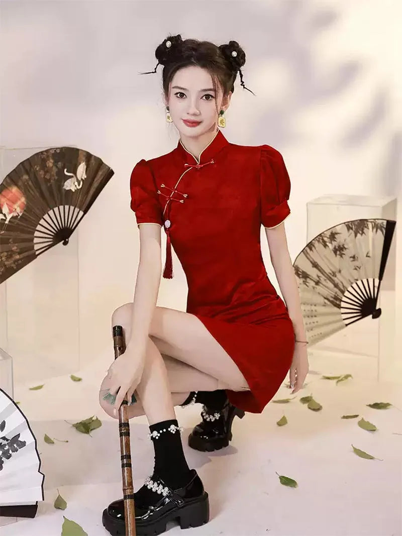 Elegant Qipao Dress Red – Modern Chinese Wedding and Party Dress