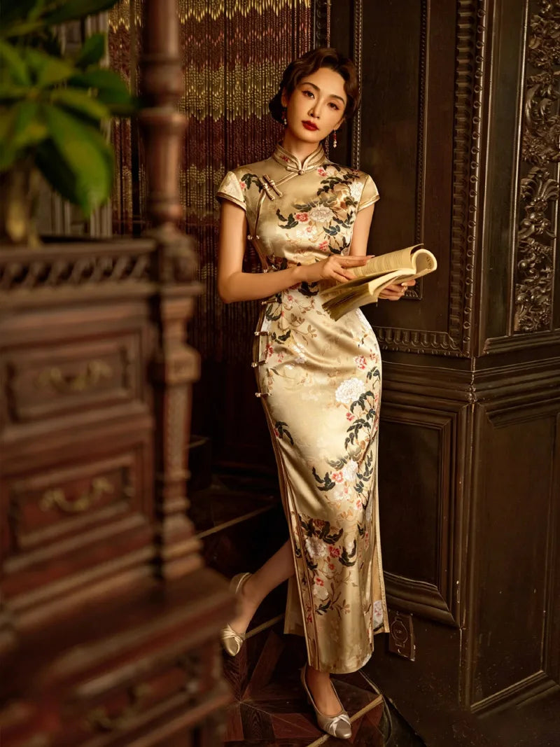 Silk Qipao yellow silk cheongsam elegant formal dress for women banquet and celebration outfit