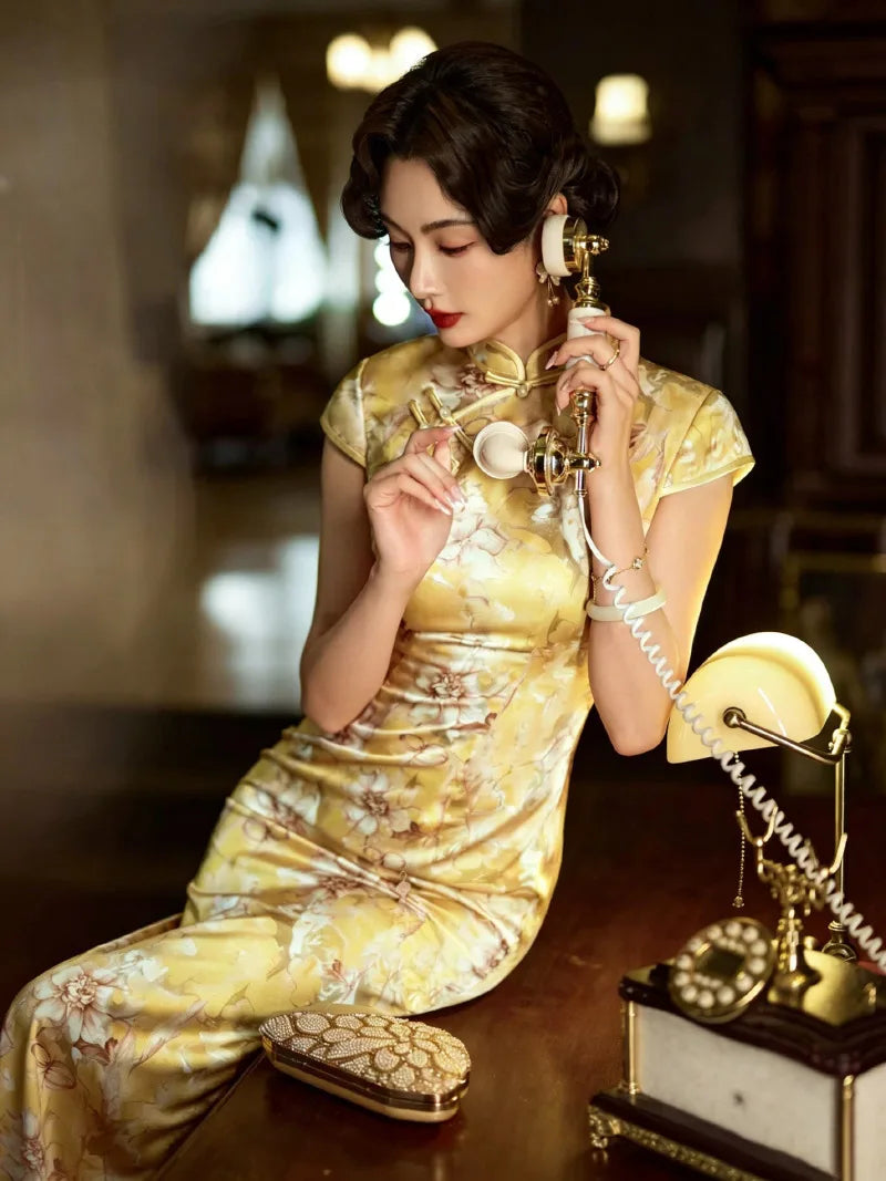 Silk Qipao yellow silk cheongsam elegant formal dress for women banquet and celebration outfit
