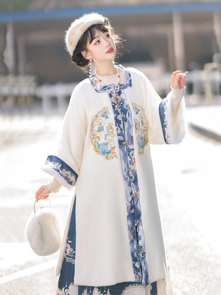 Traditional Chinese Costumes Ming Dynasty Hanfu Plush