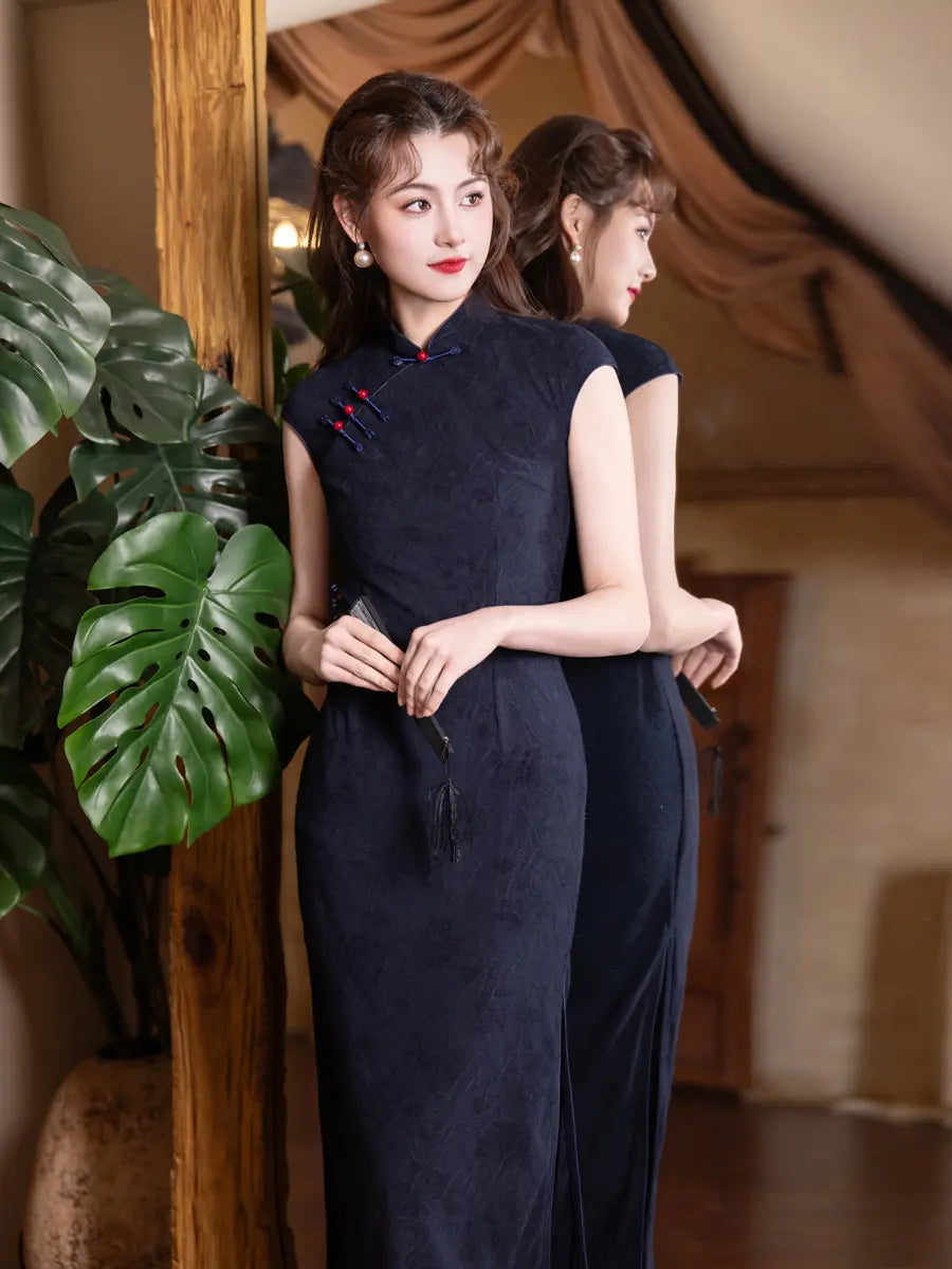 Vintage Navy Blue Jacquard Sleeveless Qipao Dress With Red Buttons