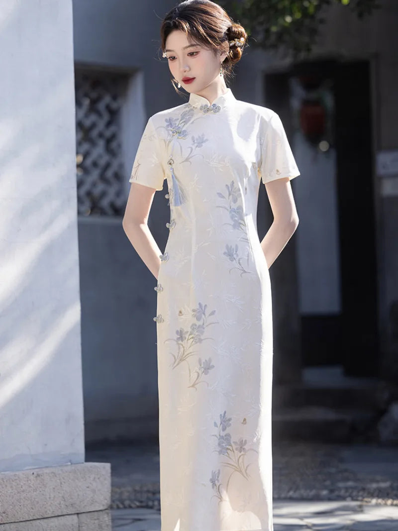 White Qipao Dress with modern Chinese style, stand collar and elegant slim silhouette