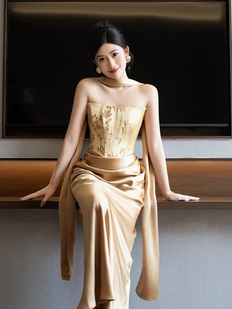 Tube top, New Chinese style (新中式) floor length gold Cheongsam