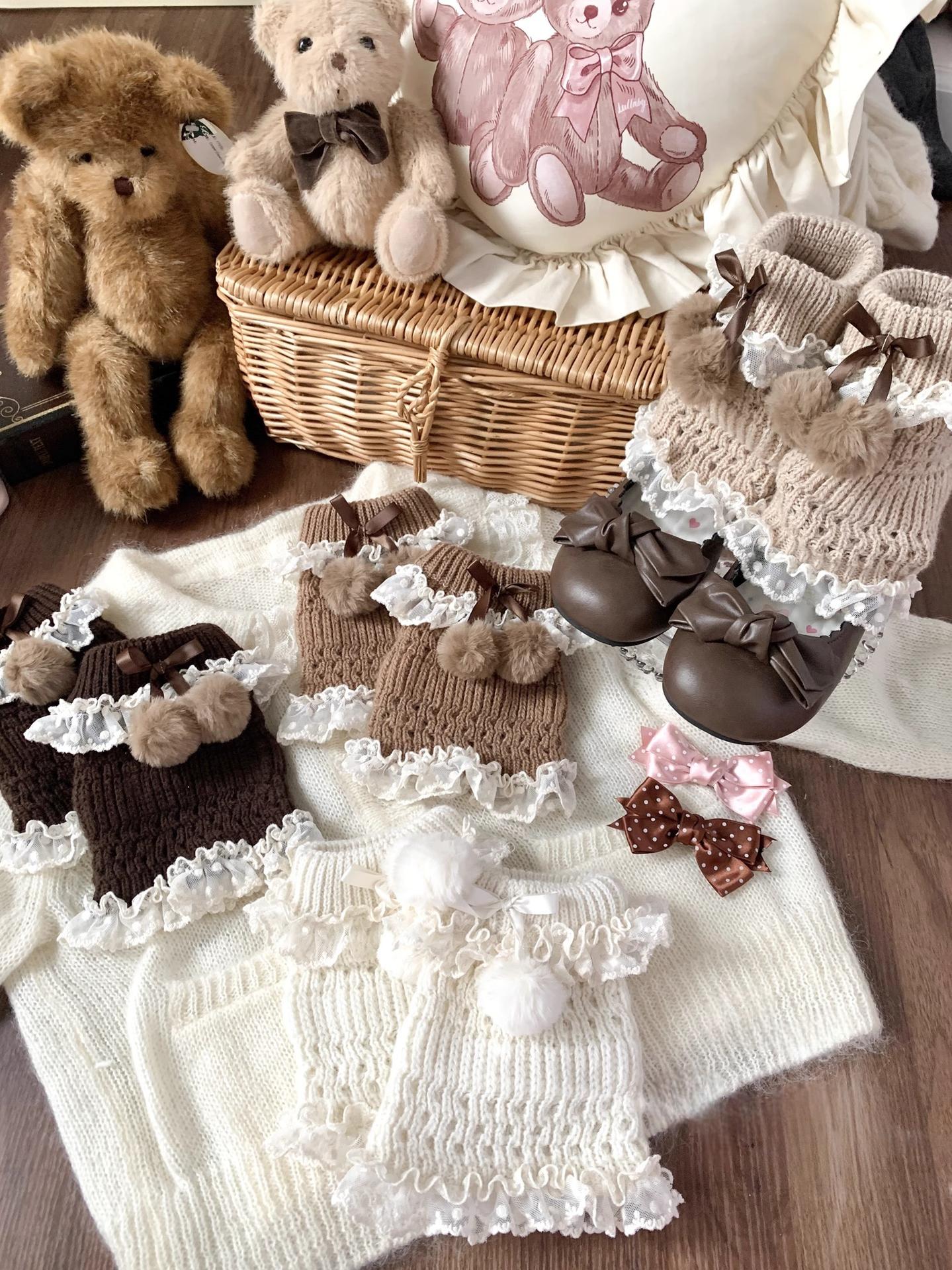 Kawaii Lolita Leg Warmers, Pom-Pom Accented Bow