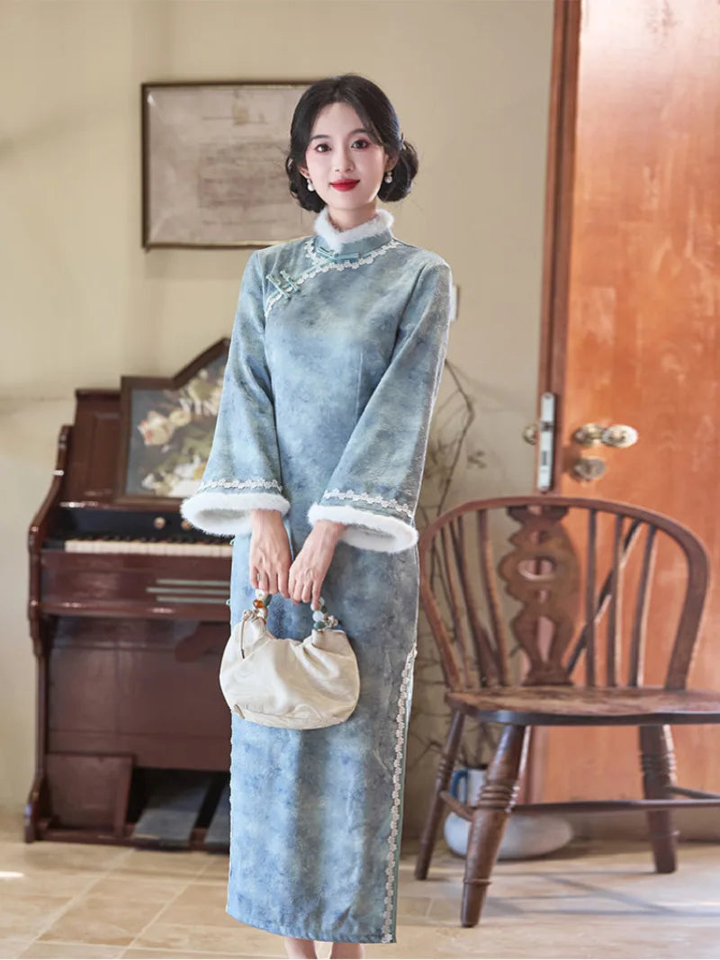 Purple velvet qipao winter dress with thick lining and long sleeves for warm elegant wear