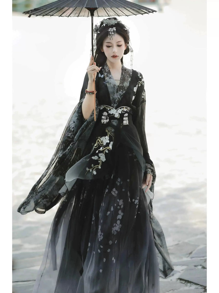 Wei Jin Dynasty Qiyao Ruqun Hanfu | Unstained 不染尘