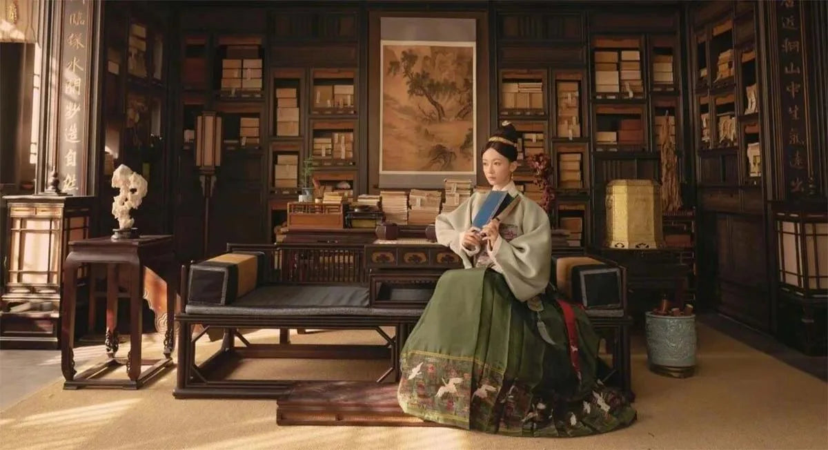 The Trendsetting Mamian Skirt: How Did Ming Dynasty “Fashionistas” Wear It?