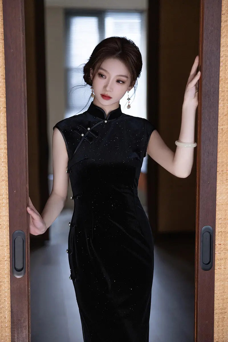 Sleeveless Black Velvet Qipao Dress with Glitter Detail