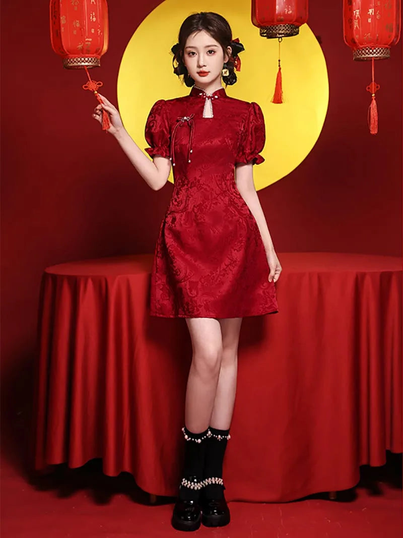 2025 modern red qipao short dress for weddings and engagements