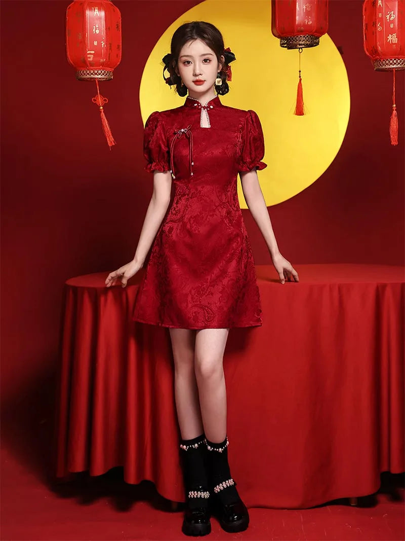 2025 modern red qipao short dress for weddings and engagements