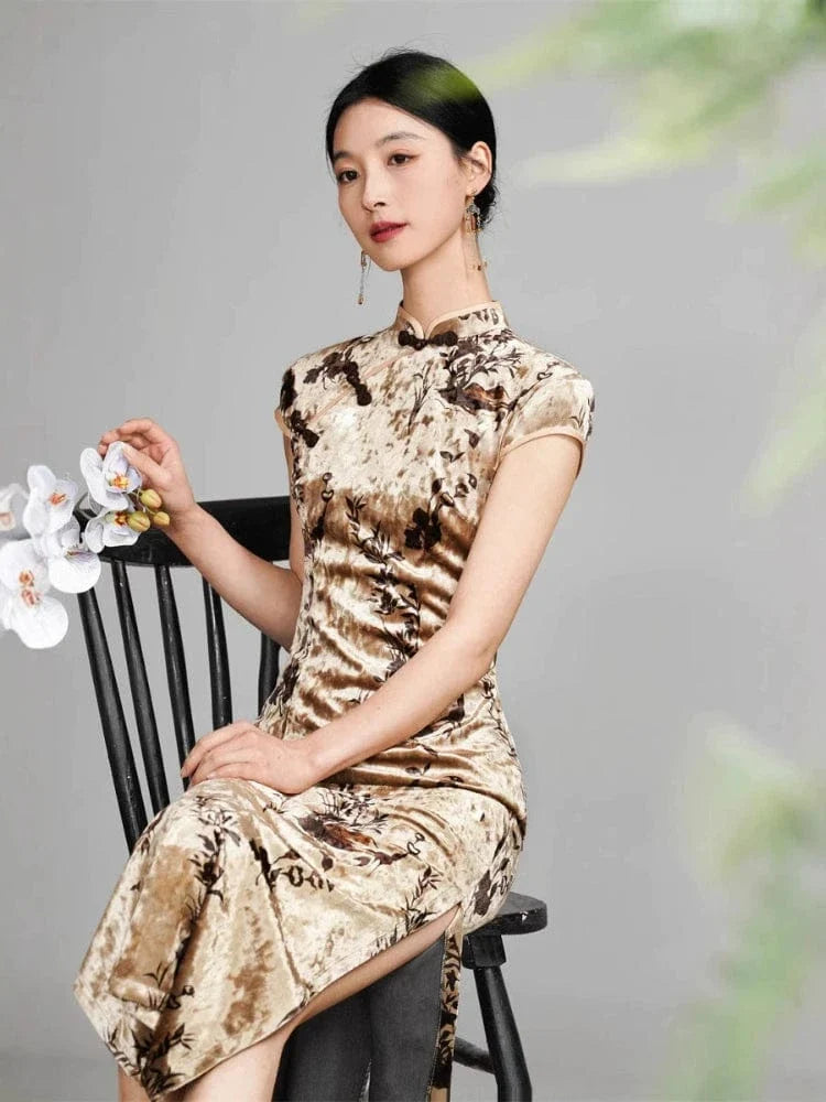 Aslinhanfu Floral pattern, velvet long Cheongsam with raglan sleeves