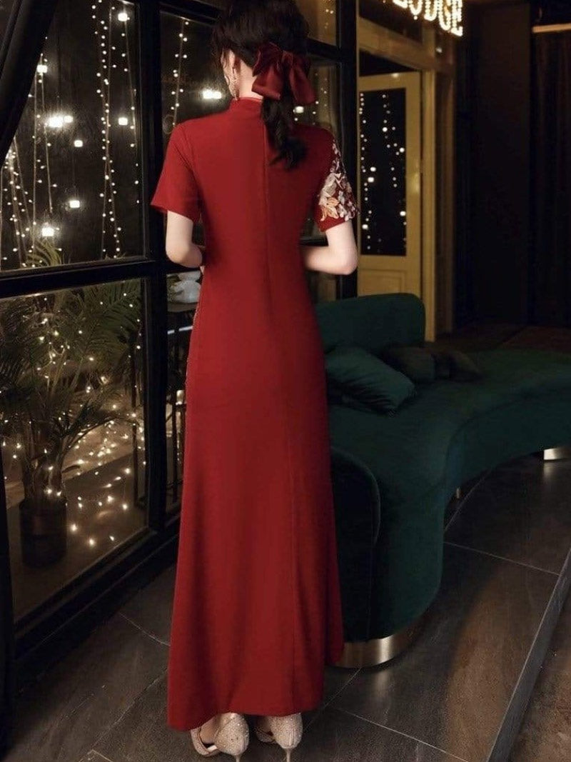 Floral embroidery, butterfly mesh fabric, red long Qipao