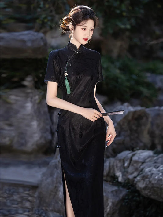 Black Qipao Dress – Elegant Slim Fit Modern Chinese Dress