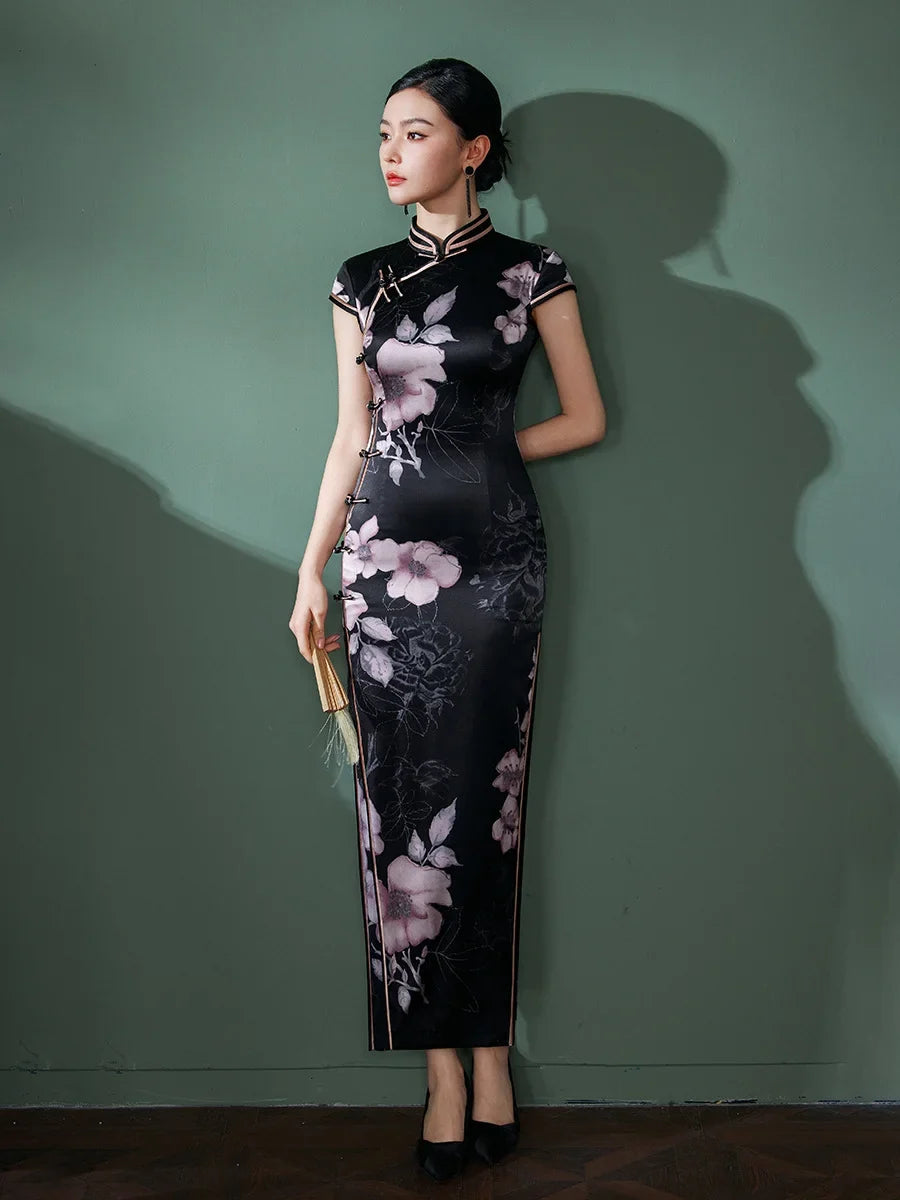 Black Silk Chinese Qipao Dress – Elegant Mandarin Collar Cheongsam