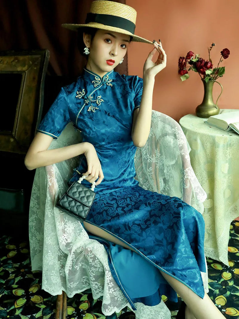 Blue Cheongsam dress with vintage Shanghai style, slim fit design and elegant side slit