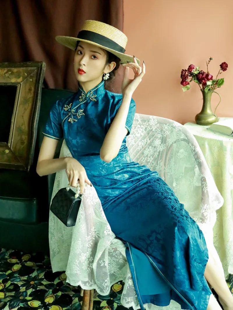 Blue Cheongsam dress with vintage Shanghai style, slim fit design and elegant side slit