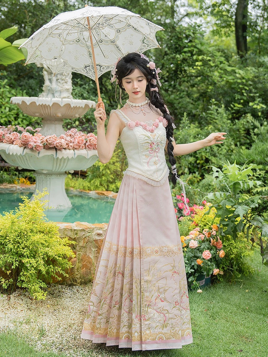 Ming Dynasty x Modern Hanfu: Waltz 圆舞曲 (Preorder)