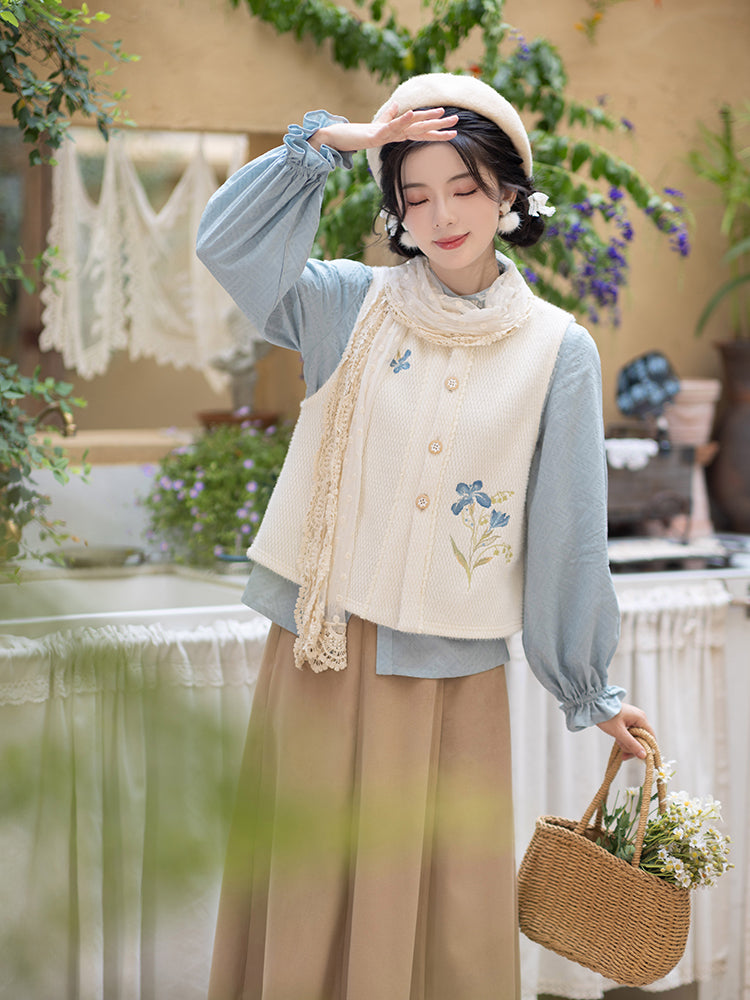 Daily Modern Hanfu 3-Piece Set with Embroidered Vest