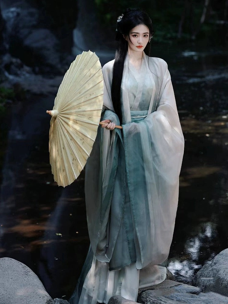Wei Jin Dynasty Hanfu Robe | Blue Moon Lake