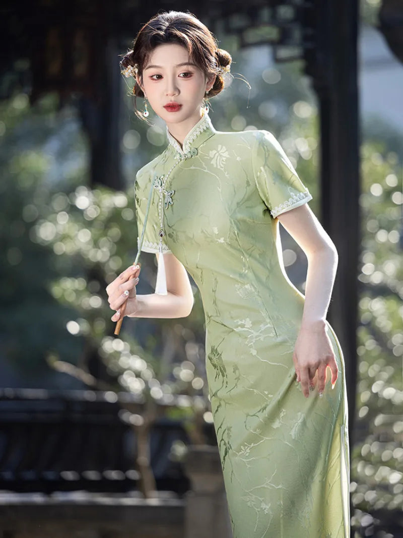 Green Qipao Dress with elegant silhouette, refined collar, and slim fit design