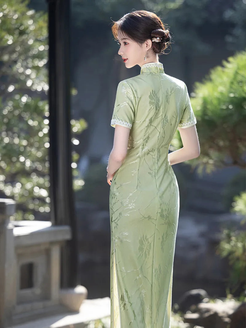 Green Qipao Dress with elegant silhouette, refined collar, and slim fit design