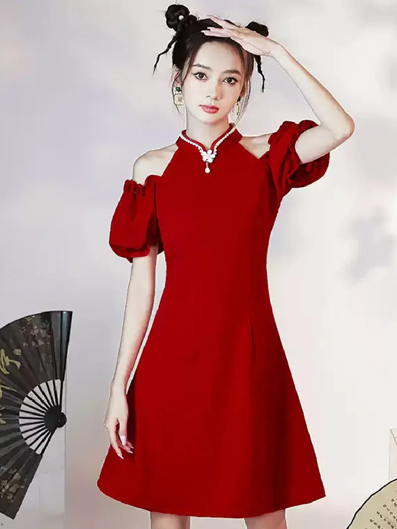 Halter Qipao red Chinese cheongsam for brides and festive occasions