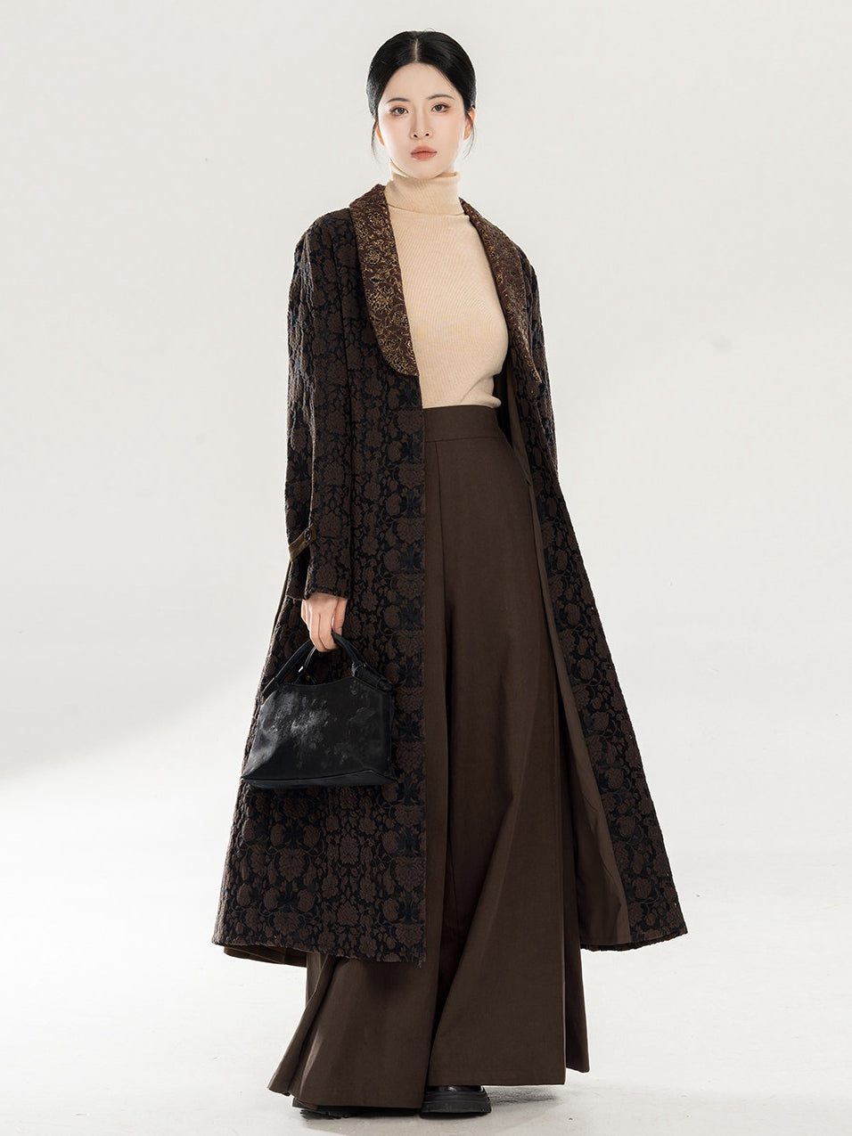 Women’s Jacquard Coat Set with Snake-Inspired Details