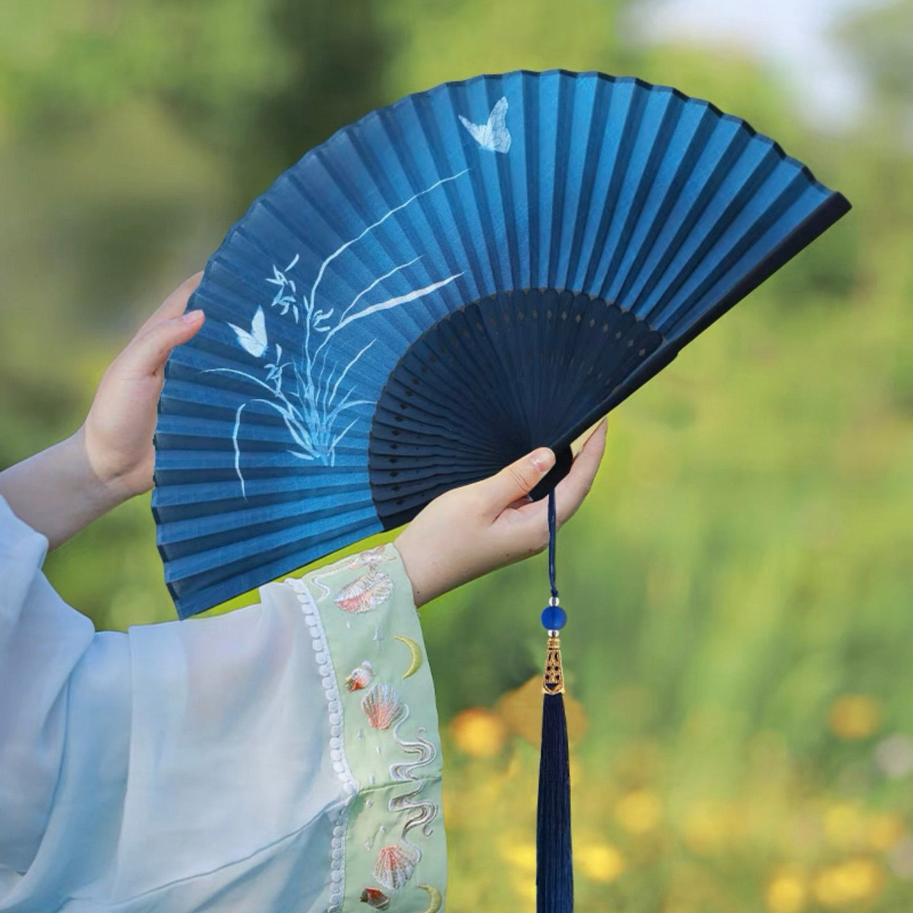 Midnight Traditional Chinese Folding Hand Fan