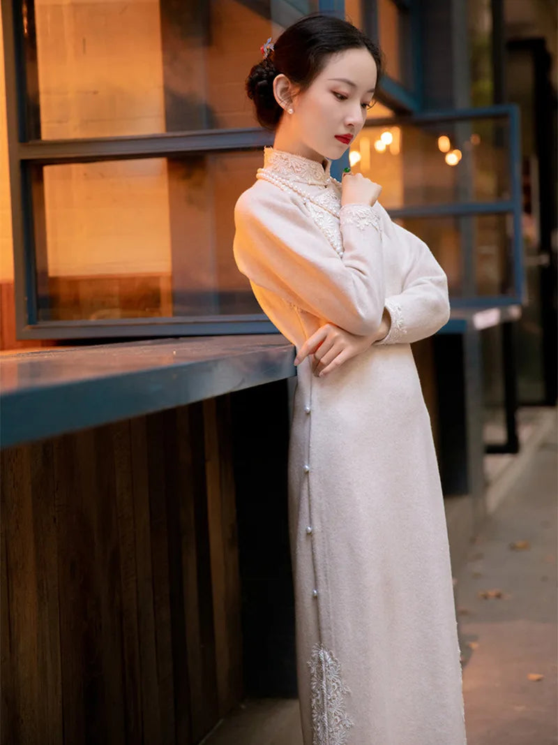 Warm beige long sleeve qipao with lace trim and vintage faux-cashmere fabric