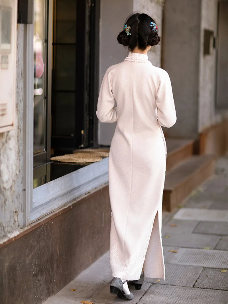 Warm beige long sleeve qipao with lace trim and vintage faux-cashmere fabric