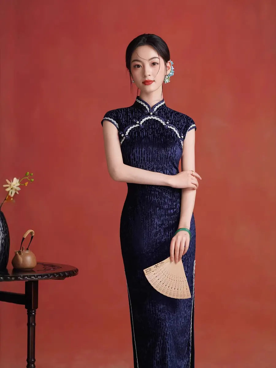 Midnight Navy Blue Sleeveless Velvet Long  Qipao