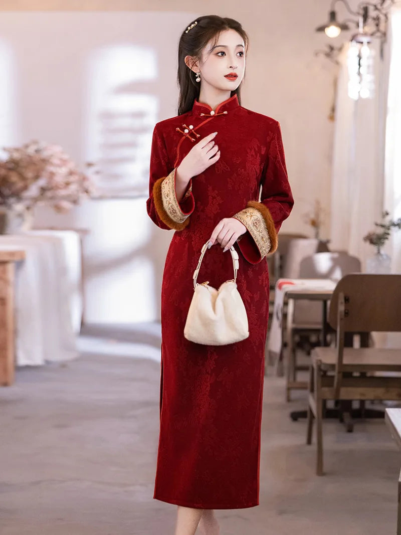 Red fleece-lined New Year Cheongsam Dress with fitted waist, vintage charm and elegant neckline design