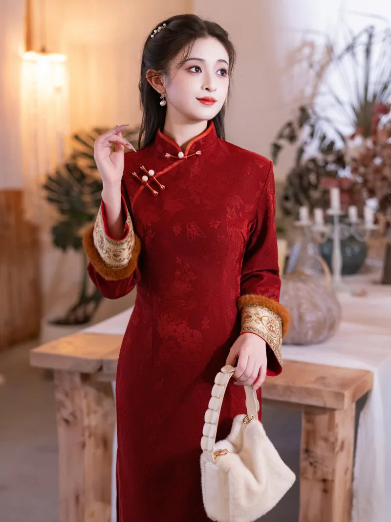 Red fleece-lined New Year Cheongsam Dress with fitted waist, vintage charm and elegant neckline design
