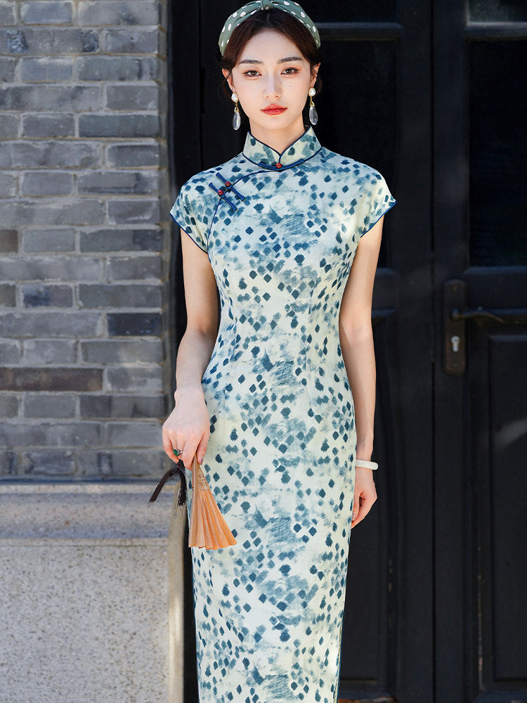 Short Sleeve Pixelated Long Cheongsam | Ida