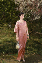 Yan Yan 胭胭 Rouge 1920s Collarless Jacquard Crepe Bell Sleeve Qipao