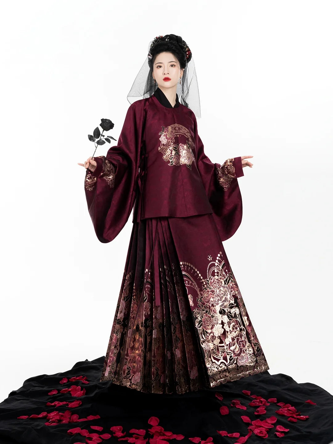 Ming Dynasty Modern Hanfu Mamianqun Outfit - Eternal Night Rose 永夜玫瑰