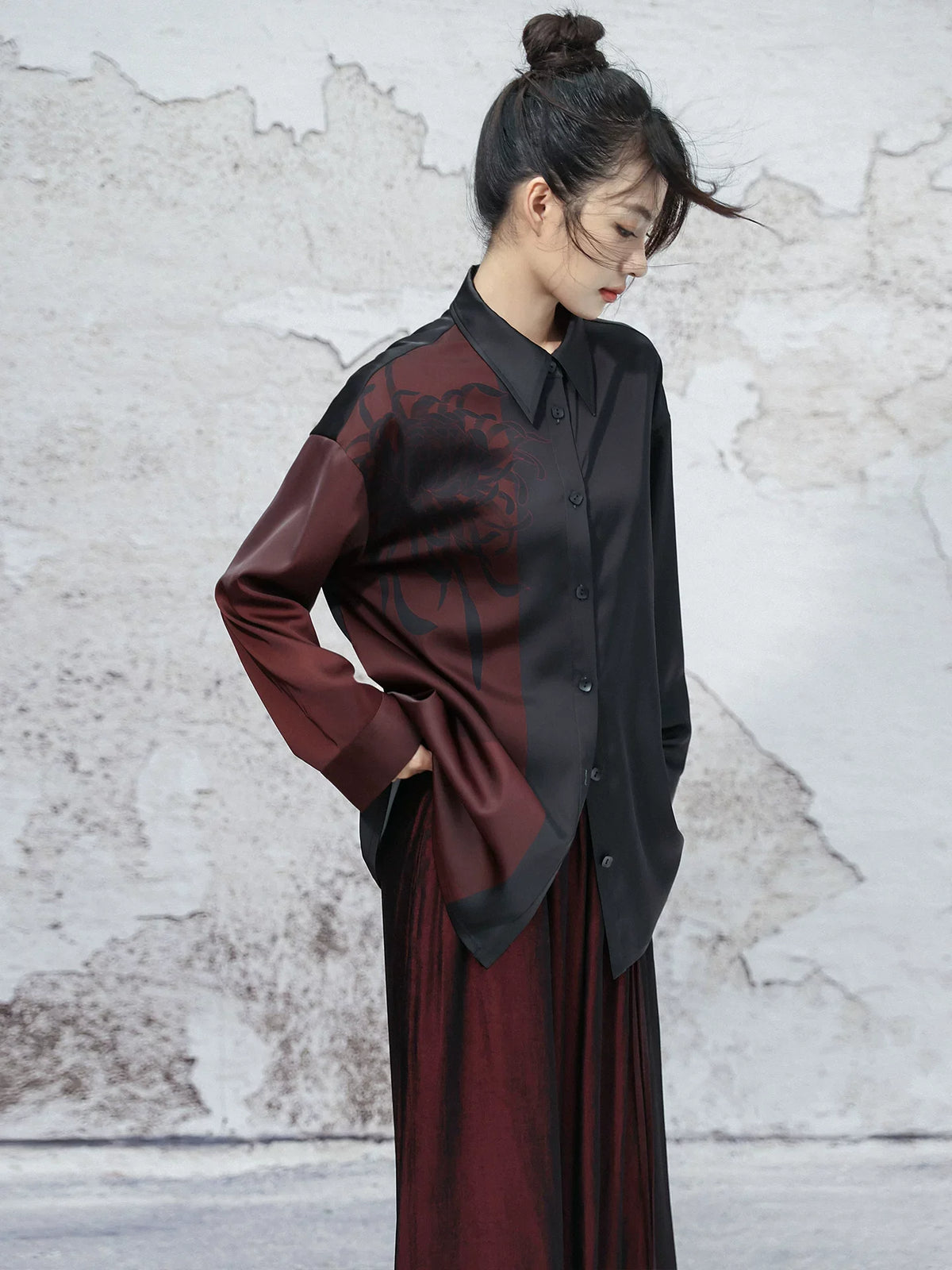 New Chinese Style Dark Satin Black and Red Chrysanthemum Printed Long Sleeve Top - Nine Autumn Guest 九秋客